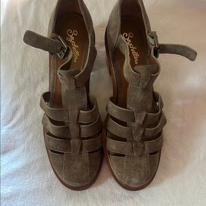 Seychelles Tan Strappy Sandals with Block Heel